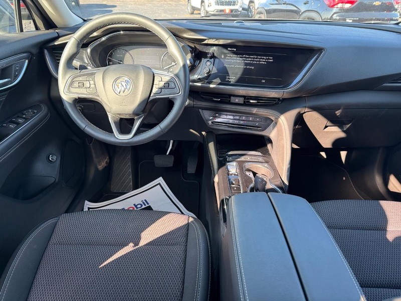 Buick Envision Vehicle Full-screen Gallery Image 11