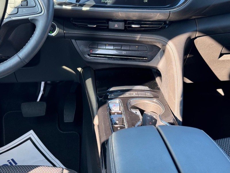 Buick Envision Vehicle Full-screen Gallery Image 14