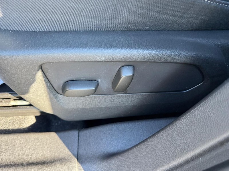 Buick Envision Vehicle Full-screen Gallery Image 15