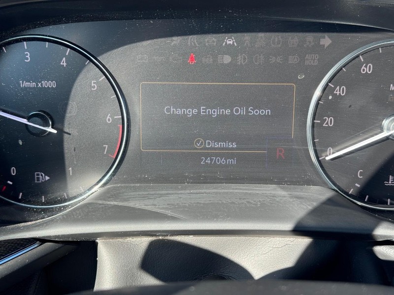 Buick Envision Vehicle Full-screen Gallery Image 22