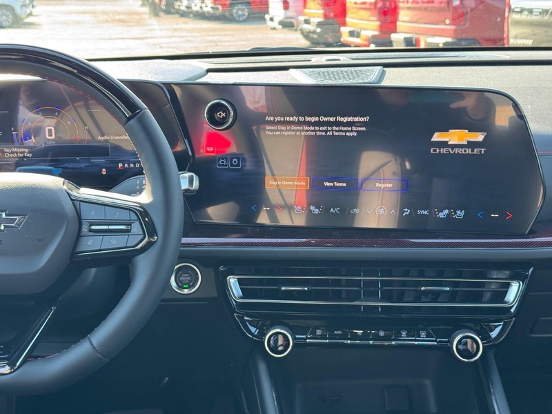 Chevrolet Traverse Vehicle Full-screen Gallery Image 11