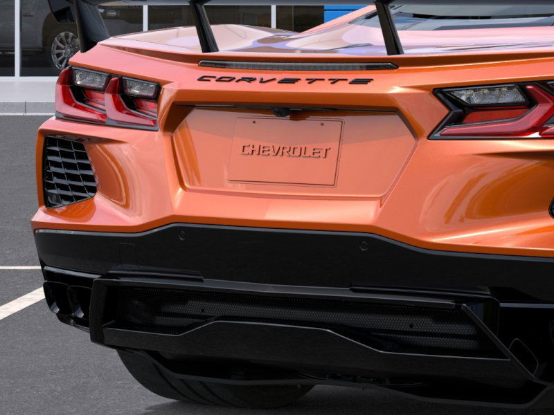 Chevrolet Corvette Vehicle Full-screen Gallery Image 14