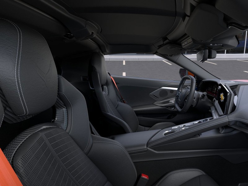 Chevrolet Corvette Vehicle Full-screen Gallery Image 17