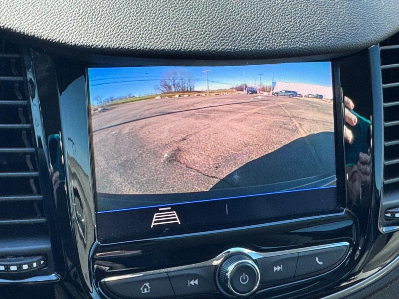 Chevrolet Trax Vehicle Full-screen Gallery Image 19