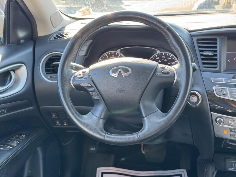 INFINITI QX60 Vehicle Full-screen Gallery Image 14