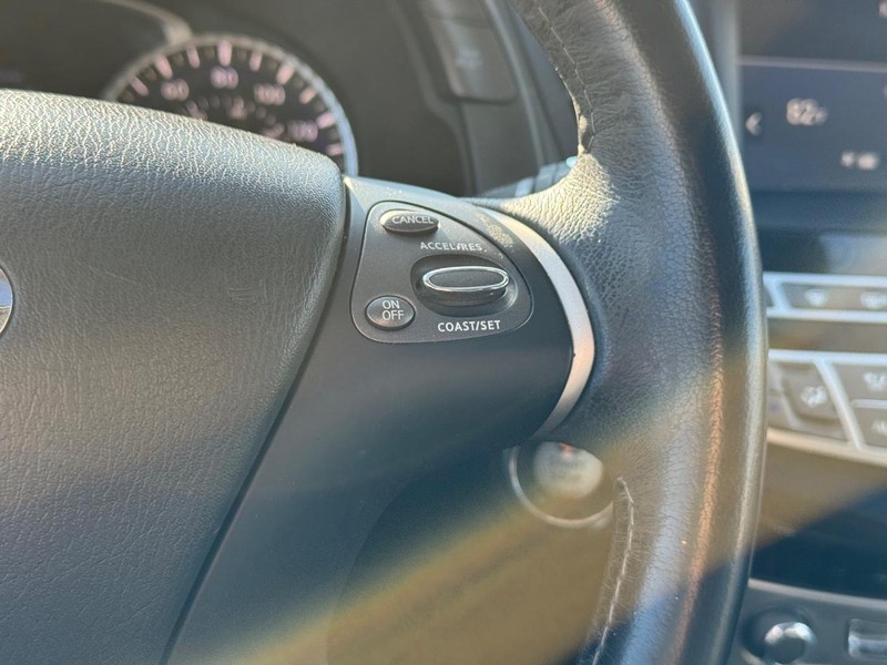 INFINITI QX60 Vehicle Full-screen Gallery Image 23