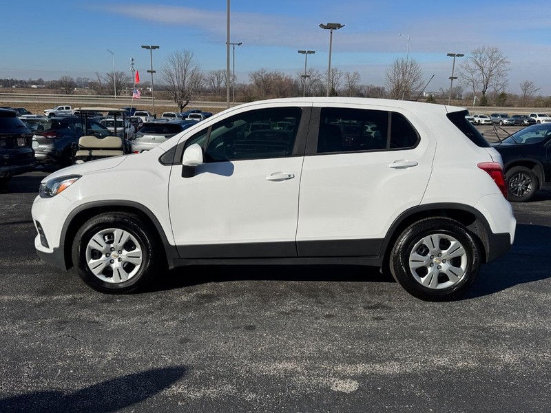 Chevrolet Trax Vehicle Full-screen Gallery Image 2