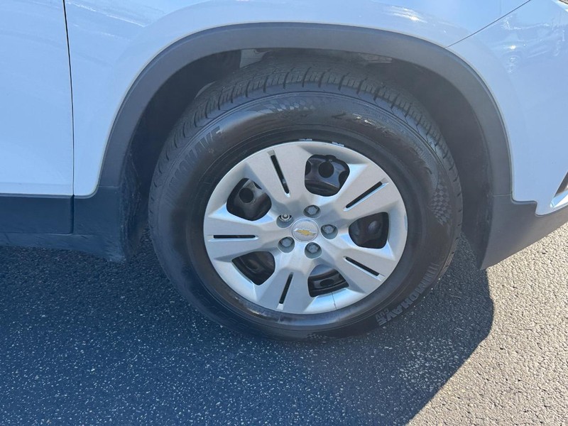 Chevrolet Trax Vehicle Full-screen Gallery Image 9