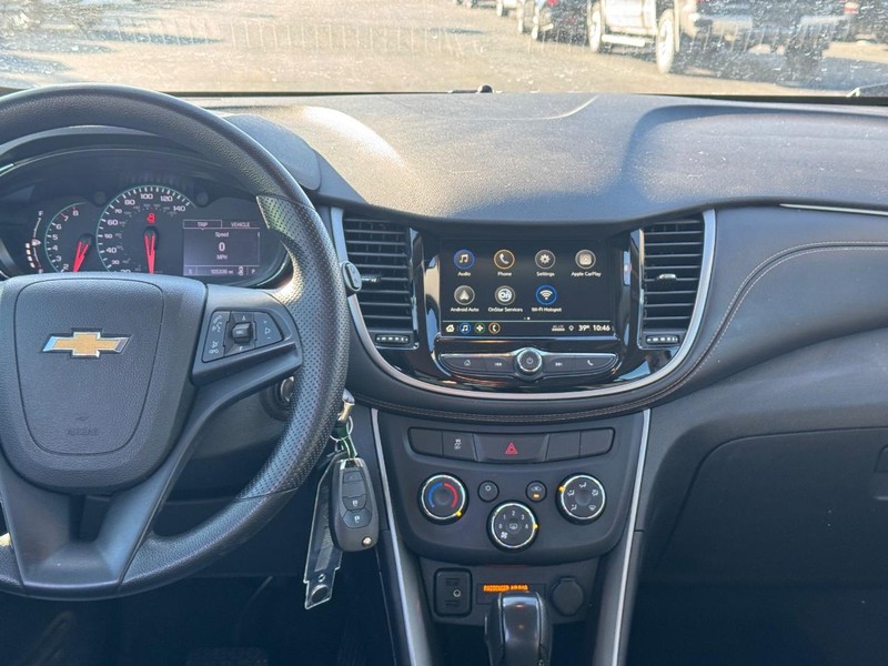 Chevrolet Trax Vehicle Full-screen Gallery Image 13