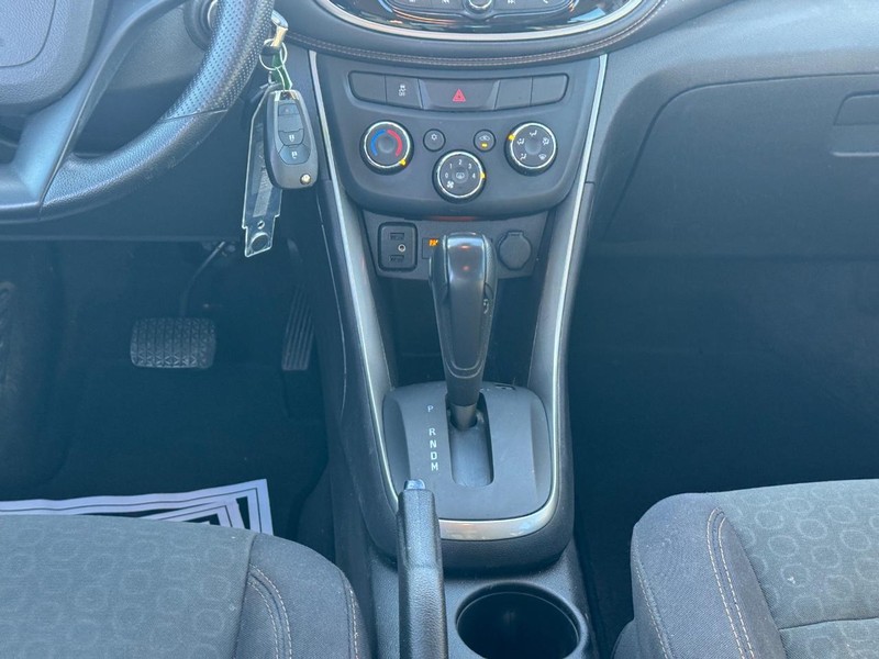 Chevrolet Trax Vehicle Full-screen Gallery Image 14