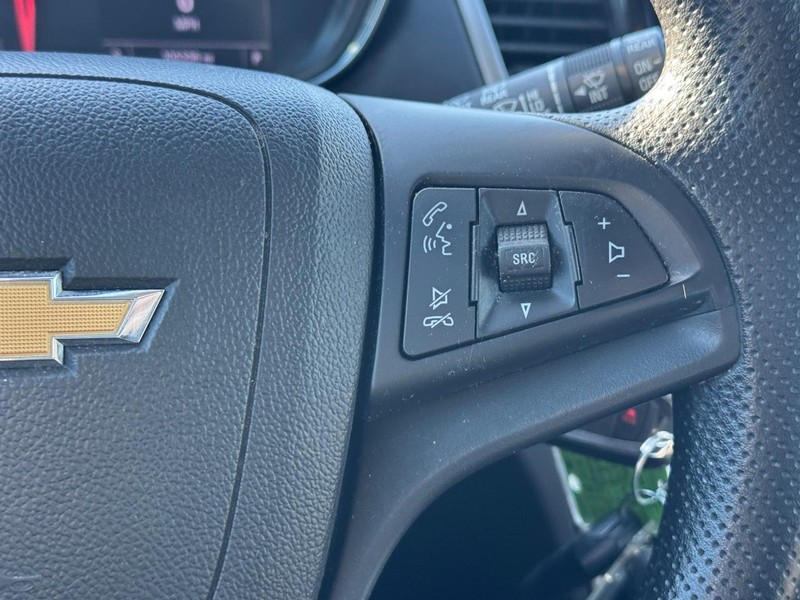 Chevrolet Trax Vehicle Full-screen Gallery Image 18