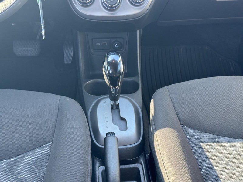 Chevrolet Spark Vehicle Full-screen Gallery Image 14