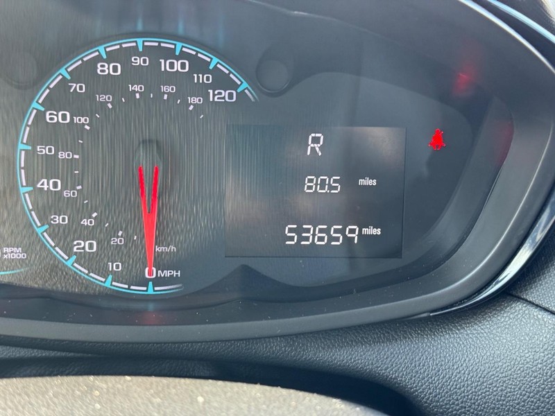 Chevrolet Spark Vehicle Full-screen Gallery Image 19