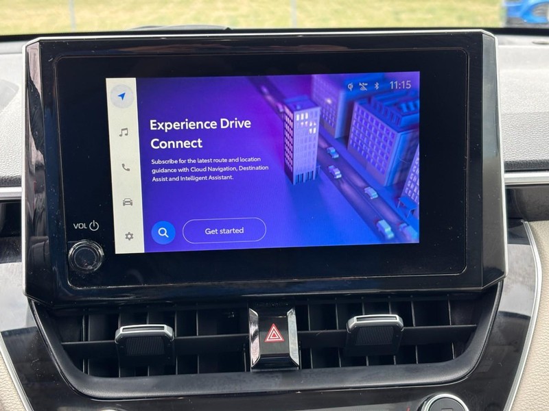 Toyota Corolla Cross Vehicle Full-screen Gallery Image 20