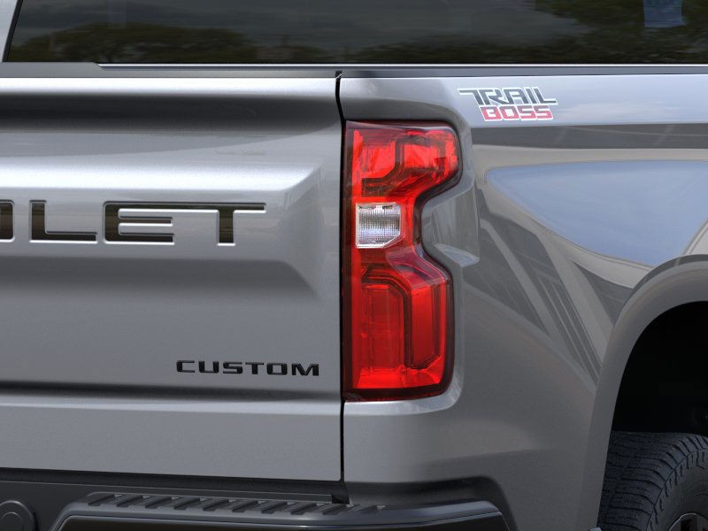 Chevrolet Silverado 1500 Vehicle Full-screen Gallery Image 11