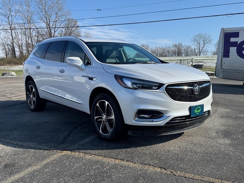 Buick Enclave Vehicle Full-screen Gallery Image 07