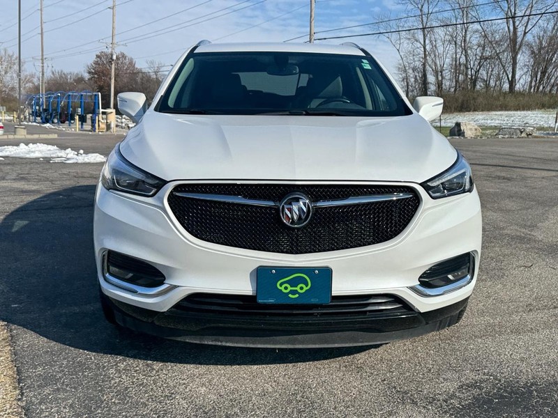 Buick Enclave Vehicle Full-screen Gallery Image 08