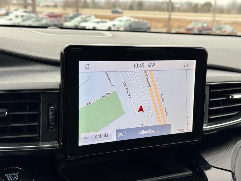 Ford Explorer Vehicle Full-screen Gallery Image 20