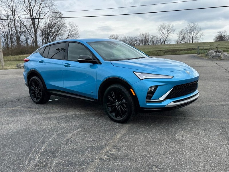 Buick Envista Vehicle Full-screen Gallery Image 07