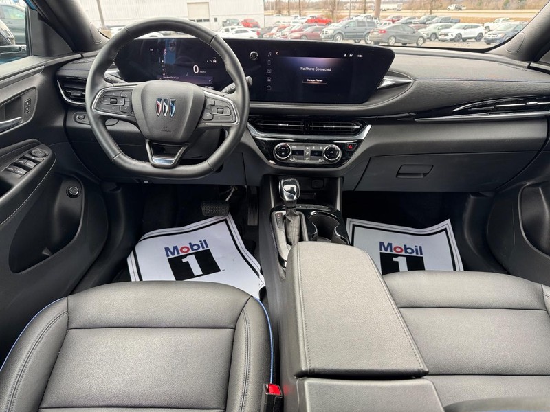 Buick Envista Vehicle Full-screen Gallery Image 11