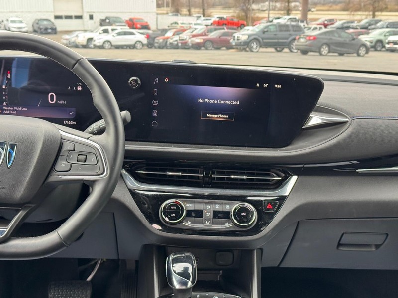 Buick Envista Vehicle Full-screen Gallery Image 13