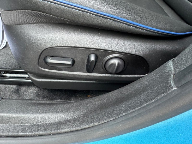 Buick Envista Vehicle Full-screen Gallery Image 15