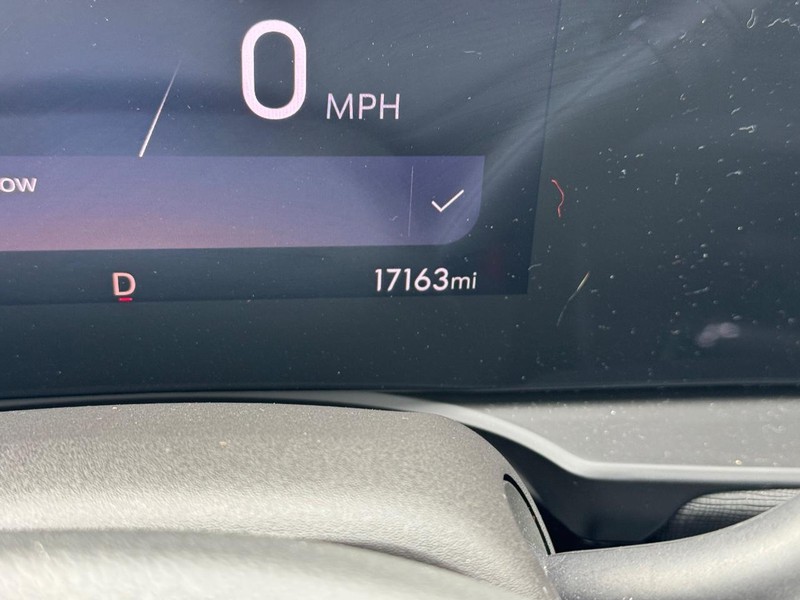 Buick Envista Vehicle Full-screen Gallery Image 22