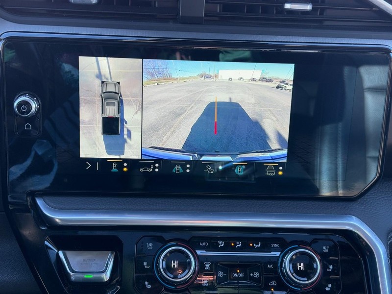 GMC Sierra 1500 Vehicle Full-screen Gallery Image 23