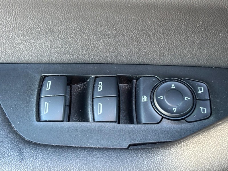 Chevrolet Blazer Vehicle Full-screen Gallery Image 15