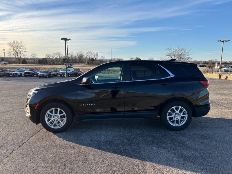Chevrolet Equinox Vehicle Full-screen Gallery Image 02