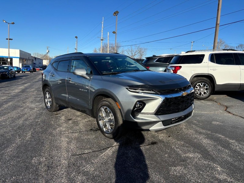 Chevrolet Blazer Vehicle Full-screen Gallery Image 07