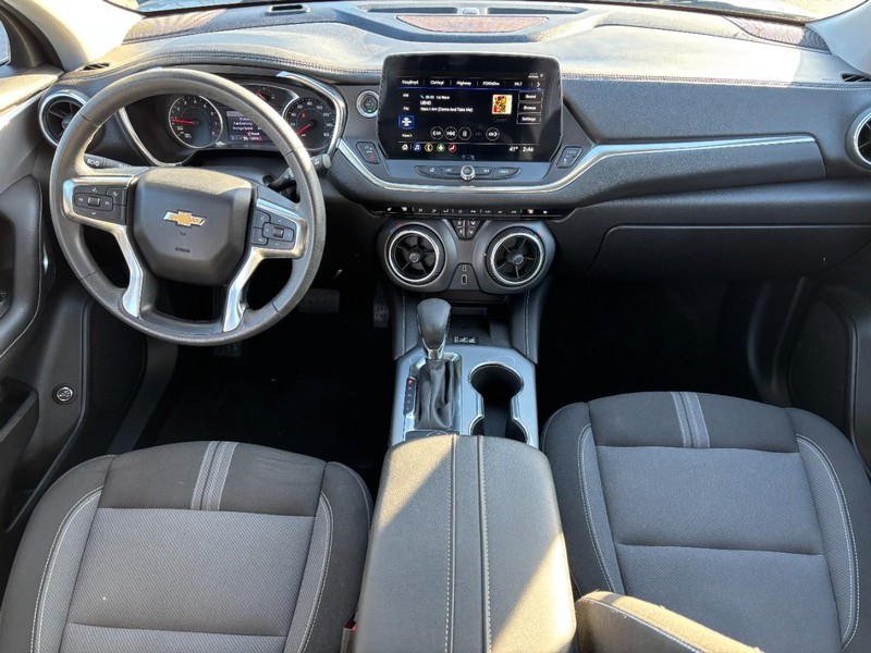 Chevrolet Blazer Vehicle Full-screen Gallery Image 11