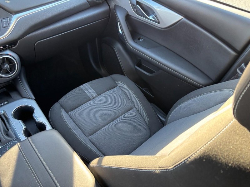 Chevrolet Blazer Vehicle Full-screen Gallery Image 14