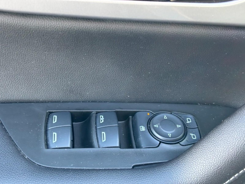 Chevrolet Blazer Vehicle Full-screen Gallery Image 15