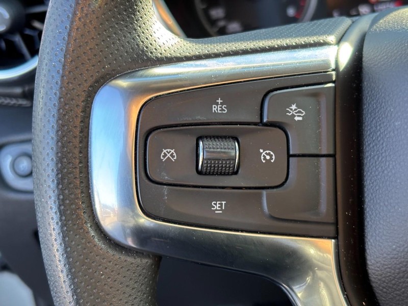 Chevrolet Blazer Vehicle Full-screen Gallery Image 17