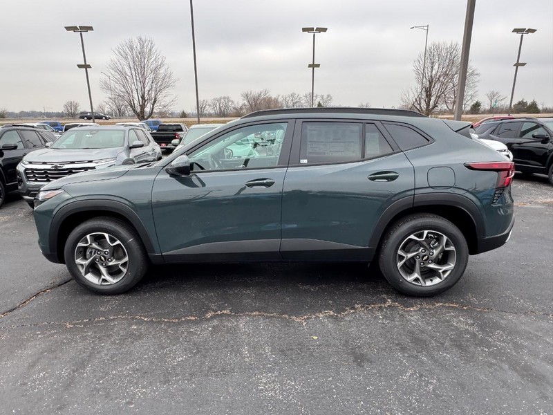 Chevrolet Trax Vehicle Full-screen Gallery Image 2