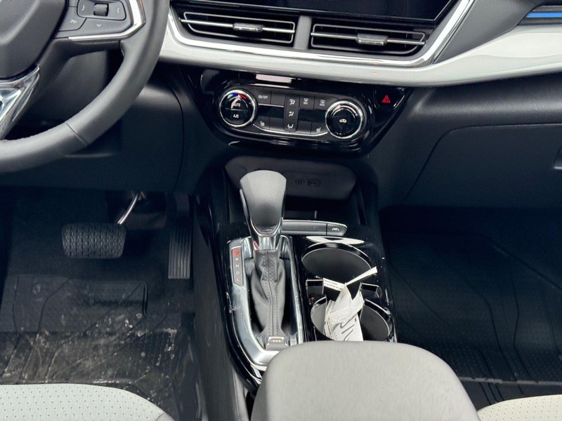 Chevrolet Trax Vehicle Full-screen Gallery Image 9