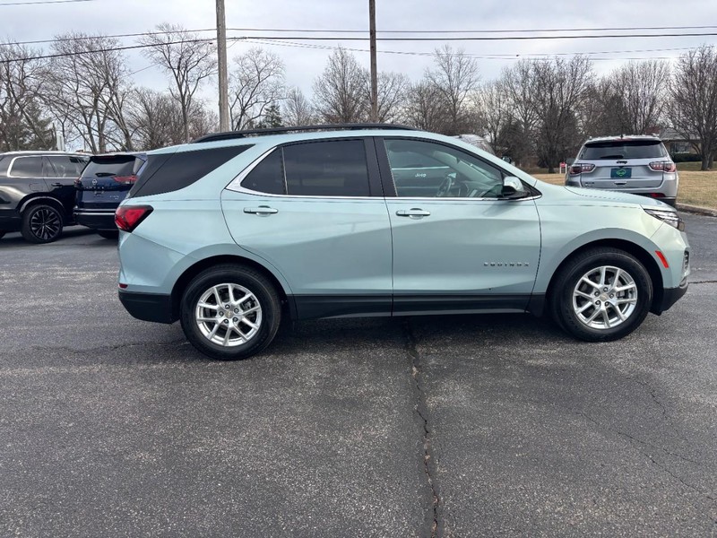 Chevrolet Equinox Vehicle Full-screen Gallery Image 06