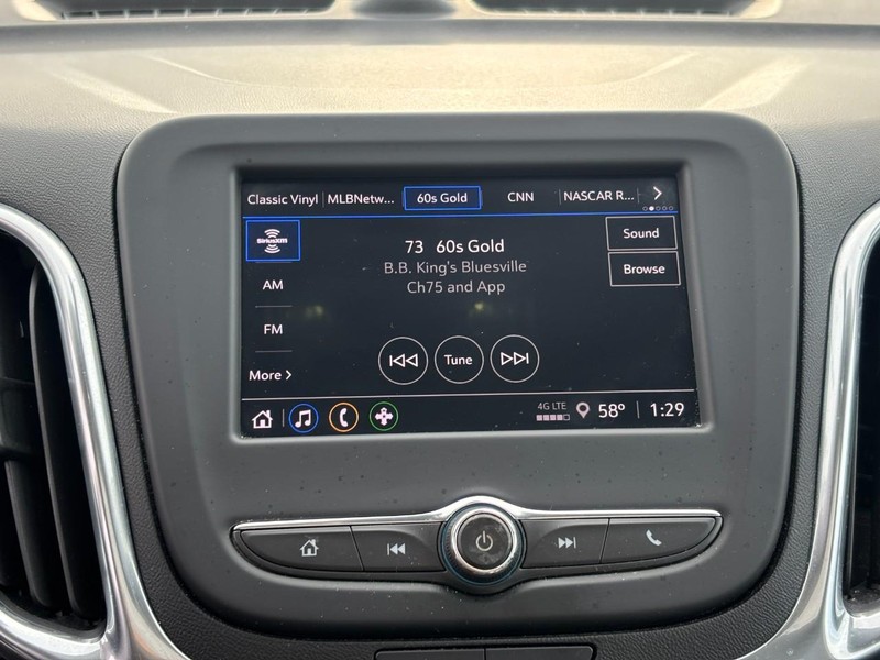 Chevrolet Equinox Vehicle Full-screen Gallery Image 20