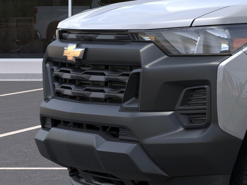 Chevrolet Colorado Vehicle Full-screen Gallery Image 13