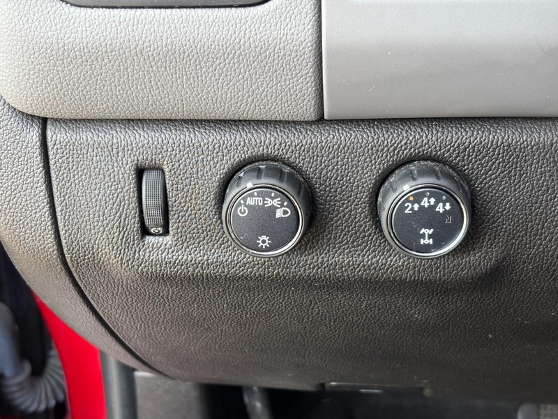 Chevrolet Colorado Vehicle Full-screen Gallery Image 13