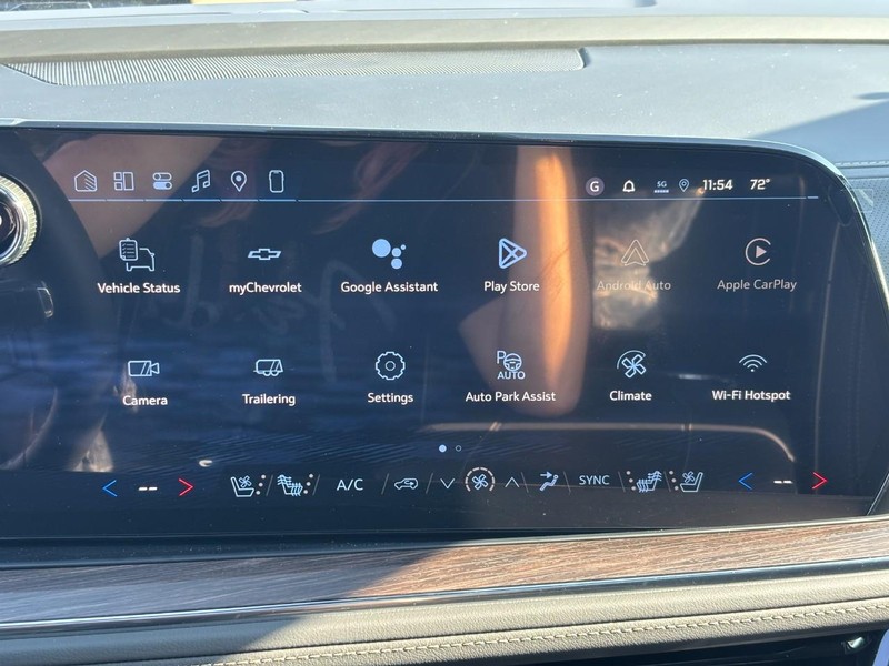 Chevrolet Tahoe Vehicle Full-screen Gallery Image 17