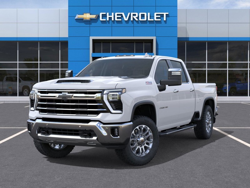 Chevrolet Silverado 2500HD Vehicle Full-screen Gallery Image 6