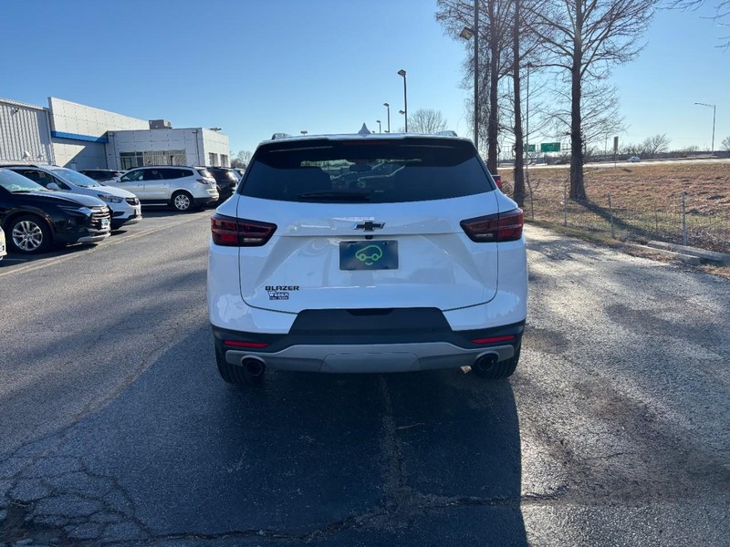 Chevrolet Blazer Vehicle Full-screen Gallery Image 4