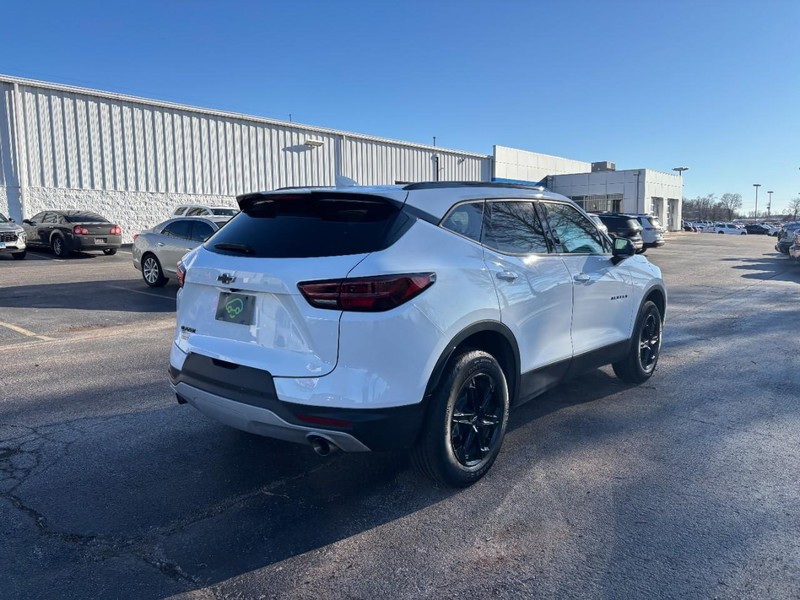 Chevrolet Blazer Vehicle Full-screen Gallery Image 5