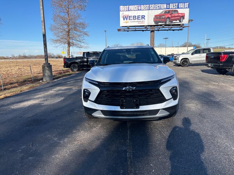 Chevrolet Blazer Vehicle Full-screen Gallery Image 8