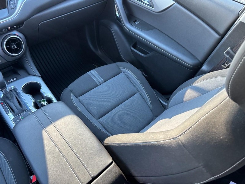 Chevrolet Blazer Vehicle Full-screen Gallery Image 14