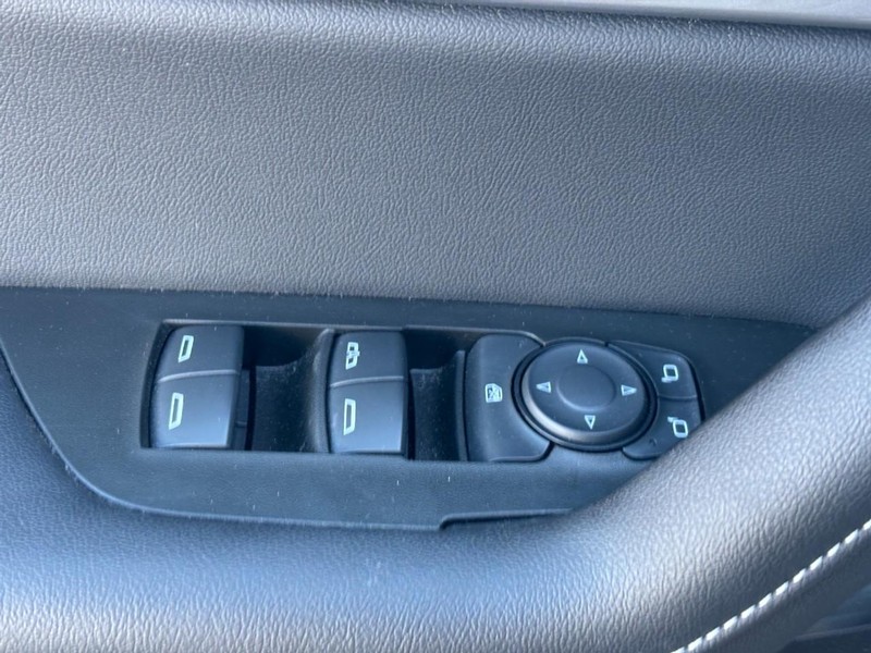 Chevrolet Blazer Vehicle Full-screen Gallery Image 16