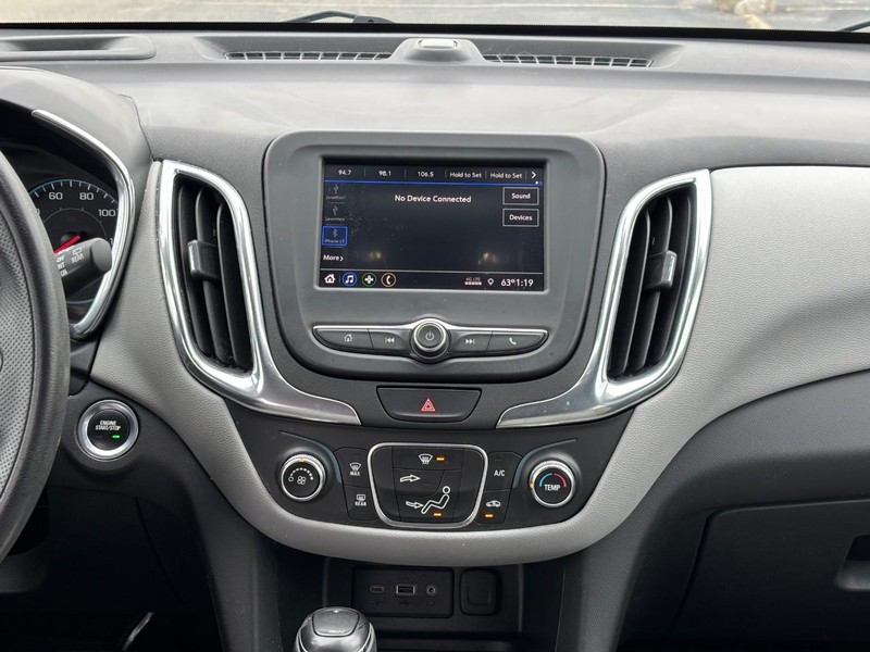 Chevrolet Equinox Vehicle Full-screen Gallery Image 13