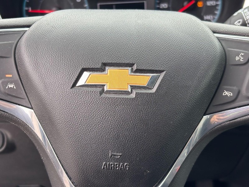 Chevrolet Equinox Vehicle Full-screen Gallery Image 18